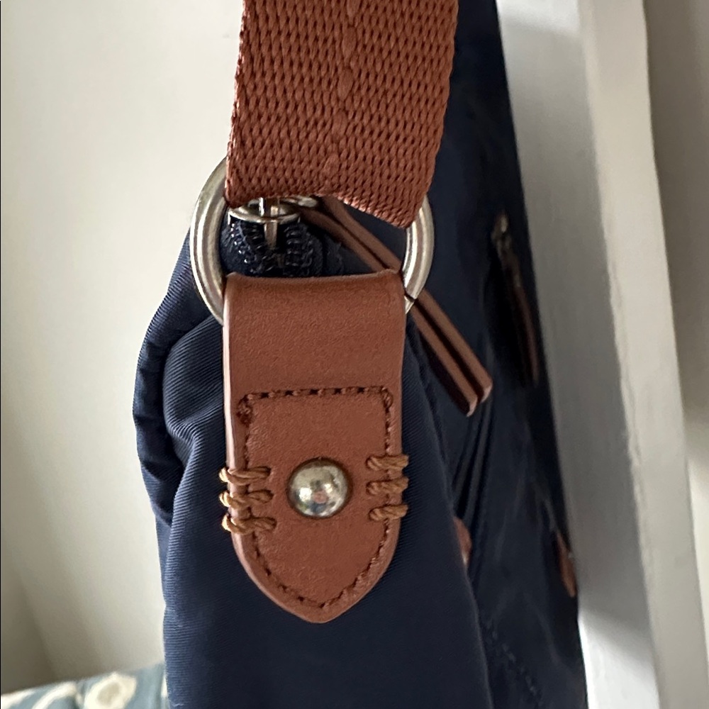The Sak Esperato Hobo in Repreve EcoTwill Navy - Picture 6 of 13